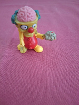 Zombiezz figure like new