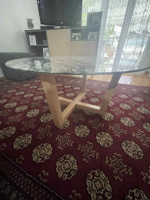 Στρογγυλό τραπέζι σαλονιού τζάμι σαν καινούργιο με νερά γκρι γαλάζια