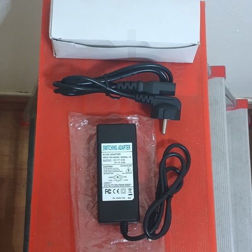 AC/DC power supply adapter 5V and 12V with 6-pin DIN plug