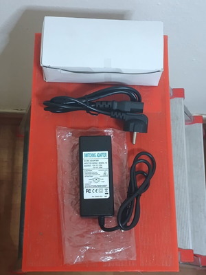 AC/DC power supply adapter 5V and 12V with 6-pin DIN plug