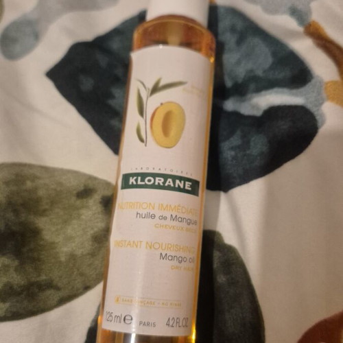 Klorane dry oil with mango scent