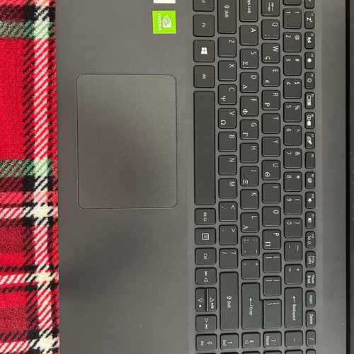 Acer Aspire 3 A315-55G-707N laptop like new, Intel Core i7, 8GB RAM, 512GB SSD