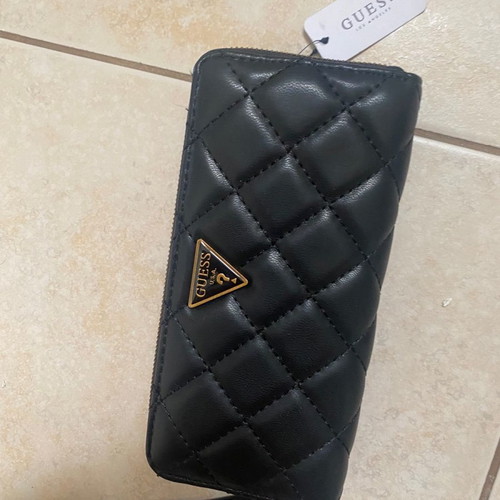 Guess wallet new