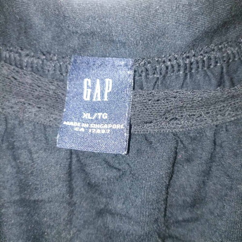 Gap women's black sleeveless blouse, size XL, viscose