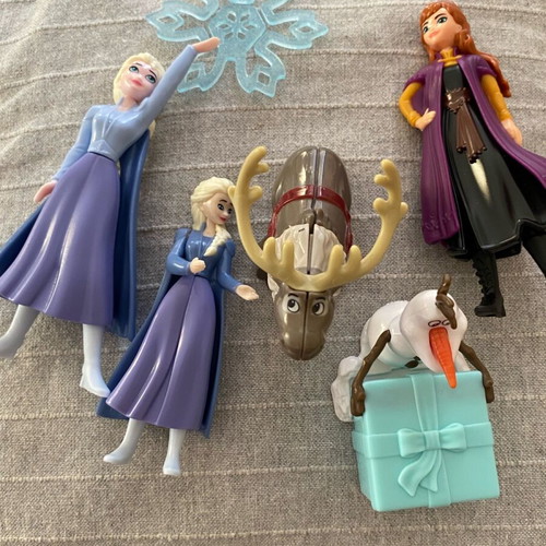 Frozen Kinder figures new