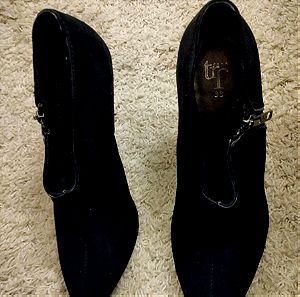 Zara καστόρινα μποτάκια, μαύρα, Νο 38, τακούνι 9.5 εκατοστά