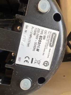 Εσπρεσιέρα Delonghi μεταχειρισμένη, σε άψογη κατάσταση