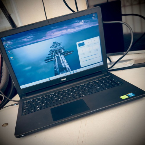 Dell Inspiron 5558 laptop like new, 15.6", Intel Core i5, 120GB SSD