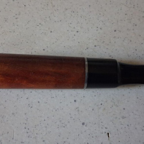 Wooden Briar heather smoking pipe used with black mouthpiece