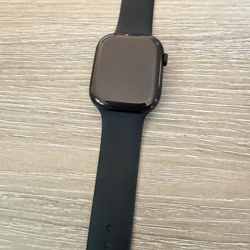 Apple Watch 11 σαν καινούργιο με όλα τα παρελκόμενα