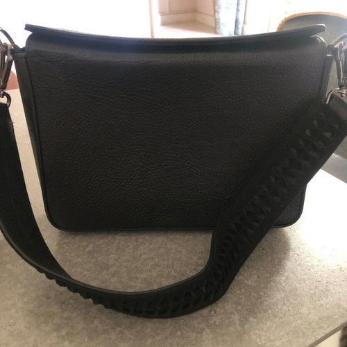 Parkhouse leather shoulder bag like new, black 20x26 cm