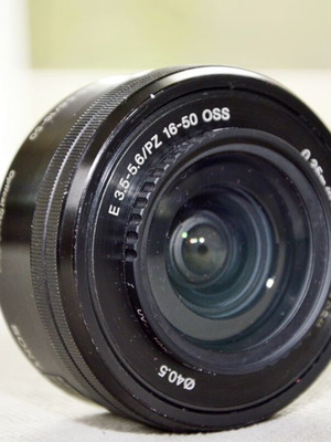 Фотообектив Sony SEL1650 16-50mm 3.5-5.6 OSS PZ като нов
