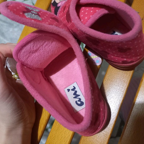 Minnie slippers used, size 26, winter indoor for girls