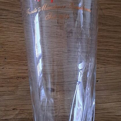 Beer glass 500l collectible like new