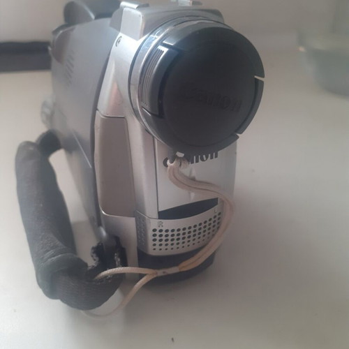 Canon MV600 PAL MiniDV camcorder like new