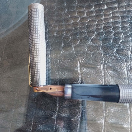 Parker 75 Ciselé vintage silver 925 pen like new with 14K nib