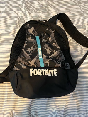 Fortnite backpack like new, black and gray
