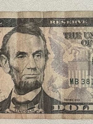 Collectible dollar like new, 2013 issue, New York bank B2