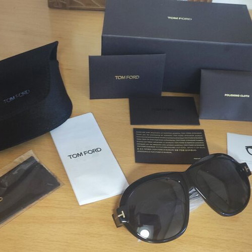 Tom Ford sunglasses new, black