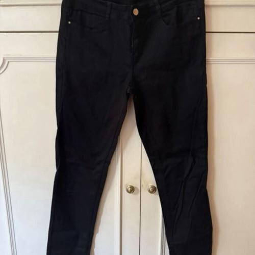 Zara high-waisted fitted black jeans like new