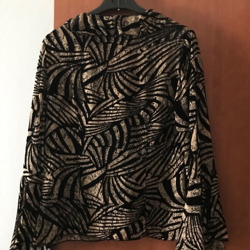 Vintage lace shirt with ruffles and two ties, like new