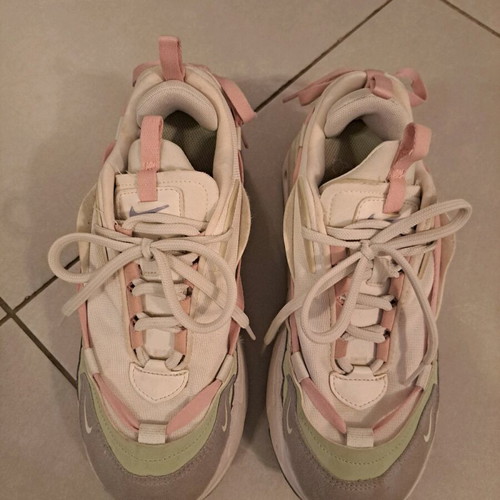 Nike Air Max Furyosa women's sneakers multicolor like new