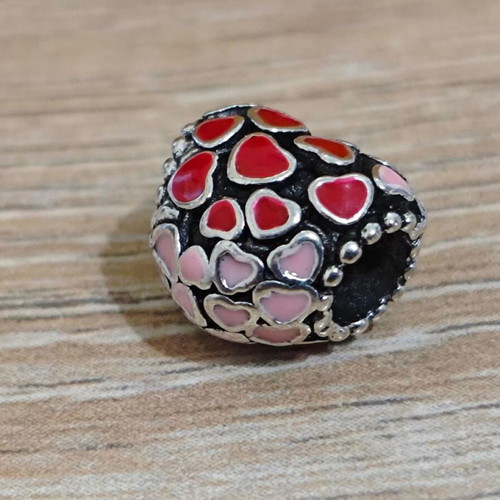 Silver charm hearts with enamel like new