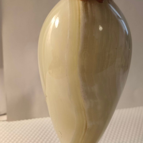 Vase of natural onyx with bronze handles, 25cm, elegant collectible