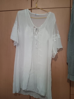 Women's nightgown white Small like new