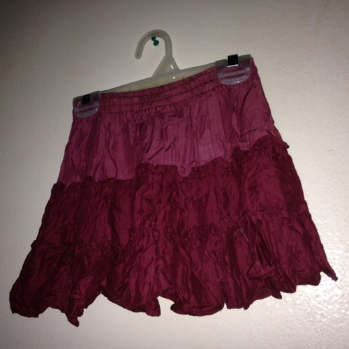 Burgundy skirt new for 6 years old