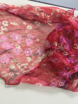 Копринен шал 100% употребяван, 148x76см