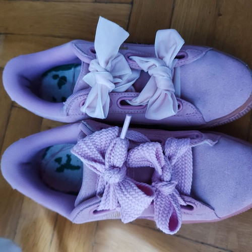 Puma Suede Heart Prism Pink sneakers like new, size 37