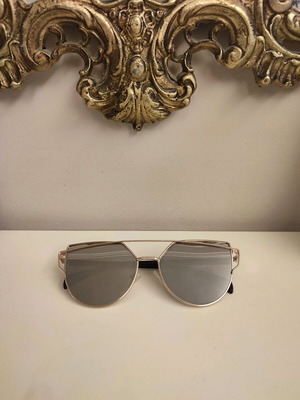 Cat Eye Accessories Women's Sunglasses like new, gold and silver