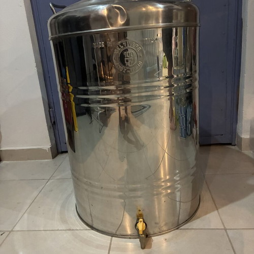 Inox Wine Barrel with Tap like new