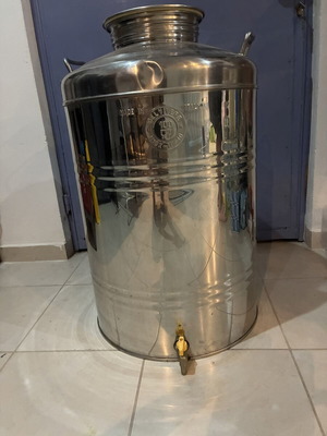 INOX βαρέλι κρασιού με κάνουλα σαν καινούργιο