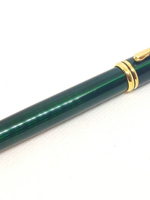 Cross Townsend Marble Green Lacquer fountain pen, 14kt 585 medium nib