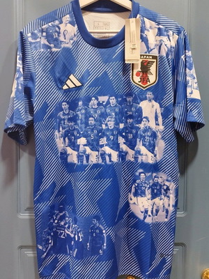 Adidas Japan short sleeve jersey new, large
