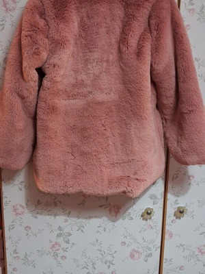 H&M pink faux fur jacket for 4-5 years, size 110 cm