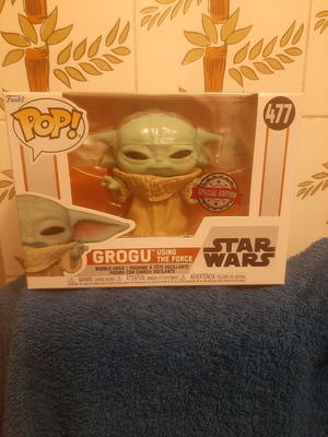 Funko POP! The Mandalorian Grogu Using the Force Special Edition καινούργιο