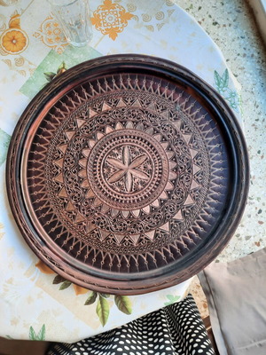 Brass tray like new, diameter 50 cm with beautiful design