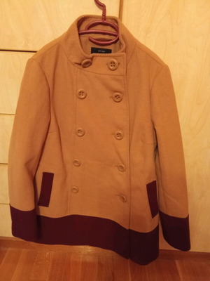 Beige coat with burgundy size medium like new