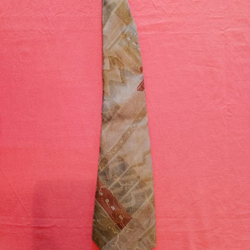 Italian tie like new