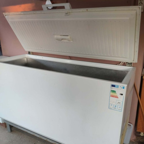 Electrolux EC5231AOW horizontal freezer 495L used, SpacePlus LowFrost