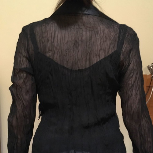 Vintage shirt like new, size medium, black