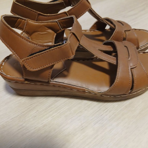 Women's sandals like new, brown, size 37, soft anatomical sole
