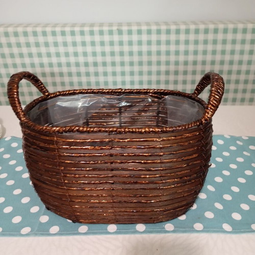 Wooden basket with handles like new