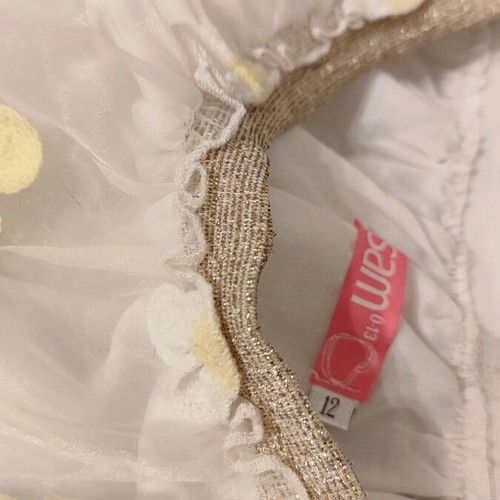 Girls' tulle skirt like new, mini with floral details