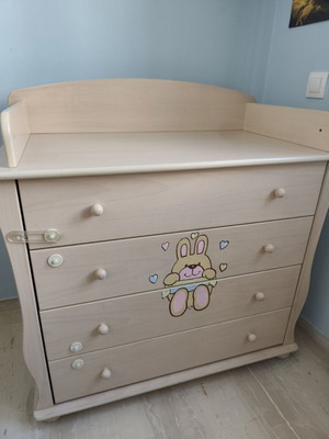 Pierro Changing Dresser and Hanging Bookshelf like new