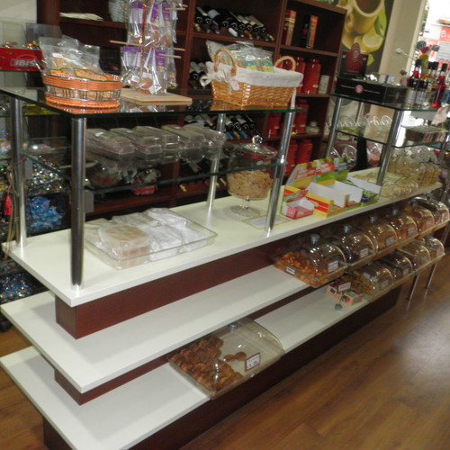 Coffee shop and nut shop equipment in very good condition