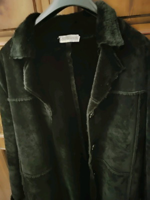 Women's coat used, black velour with fur, size XL